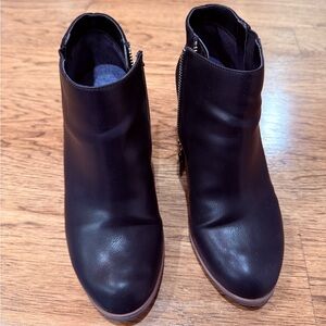 Dr. Scholl's Sleek Black Ankle Boots